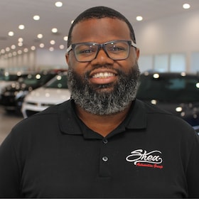 Staff member Randy Davis from 315a48b9c0c1