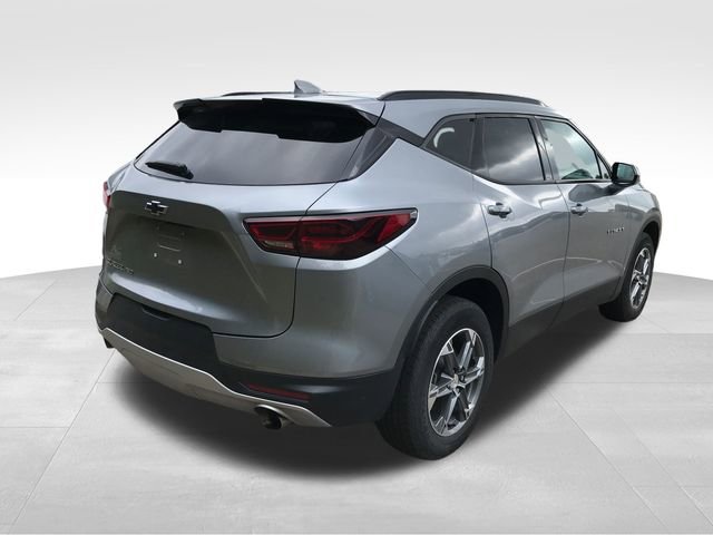 2024 Chevrolet Blazer 2LT photo 2