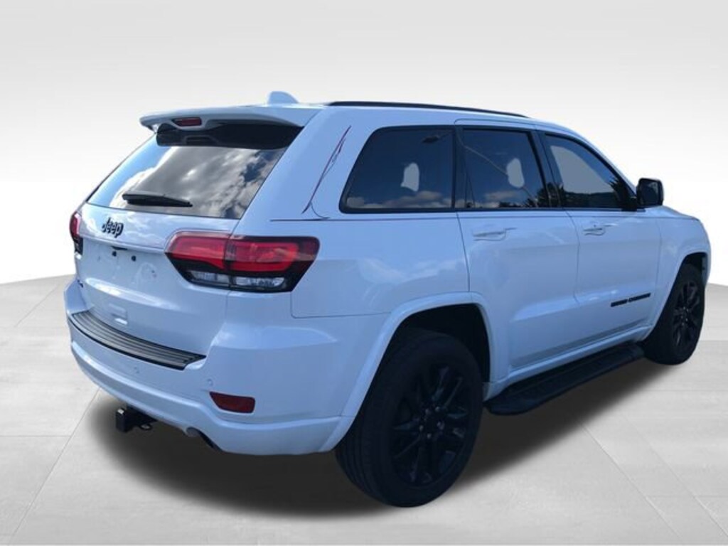 Used 2021 Jeep Grand Cherokee Laredo X 4x4 SUV