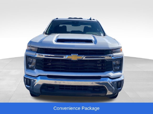 2025 Chevrolet Silverado 3500HD LT - Photo 9