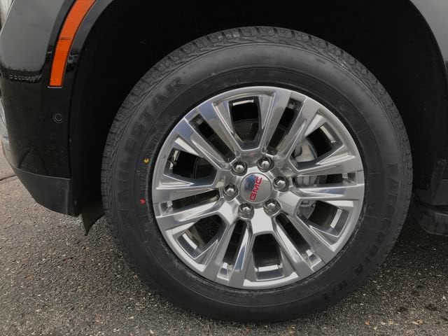 2025 GMC Yukon XL Denali - Photo 23