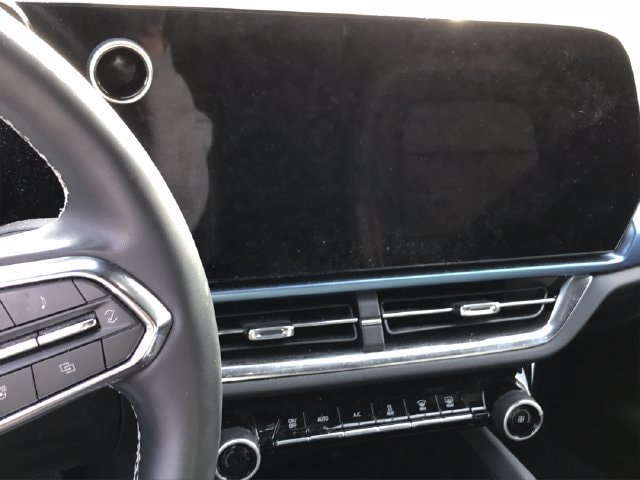 2024 Chevrolet Equinox EV LT - Photo 31