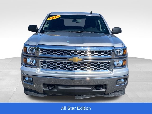 Used 2014 Chevrolet Silverado 1500 LT with VIN 1GCVKREC4EZ400704 for sale in Flint Township, MI
