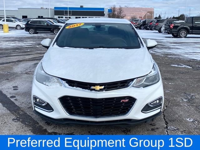 Used 2017 Chevrolet Cruze LT with VIN 1G1BE5SMXH7268508 for sale in Flint Township, MI