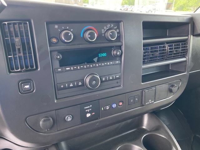 2025 Chevrolet Express Passenger 11