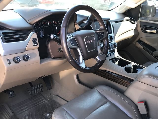 2019 Gmc Yukon SLT photo 3