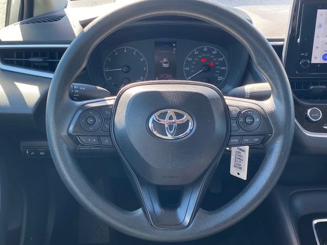2025 Toyota Corolla LE - Photo 8