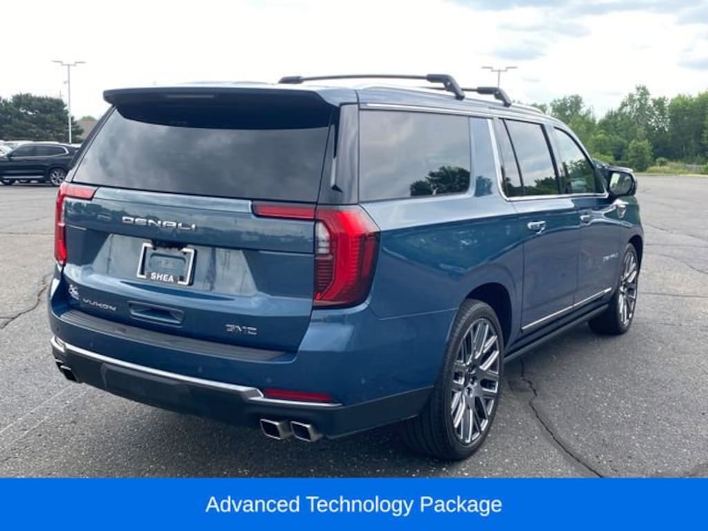 Used 2025 GMC Yukon XL Denali Ultimate SUV