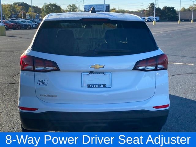 2022 Chevrolet Equinox LS photo 4