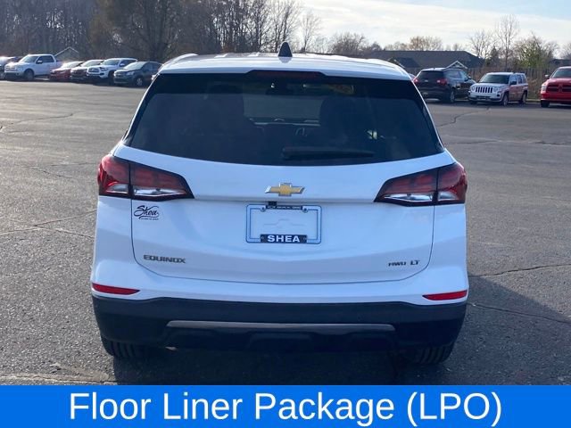 2024 Chevrolet Equinox LT photo 3