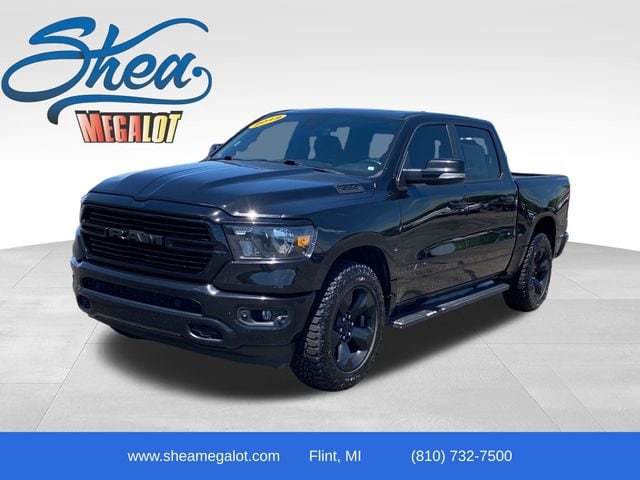 2019 RAM 1500 Big Horn/Lone Star 4x4 Crew Cab 5'7's photo