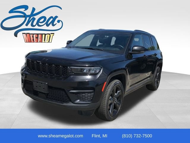 2023 Jeep Grand Cherokee Altitude's photo
