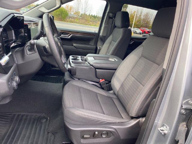 2025 Chevrolet Silverado 1500 LT - Photo 16