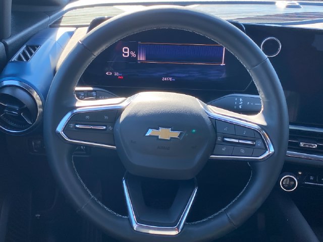 2024 Chevrolet Equinox EV LT - Photo 8