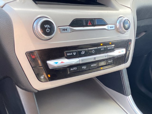 2023 Ford Explorer XLT - Photo 14