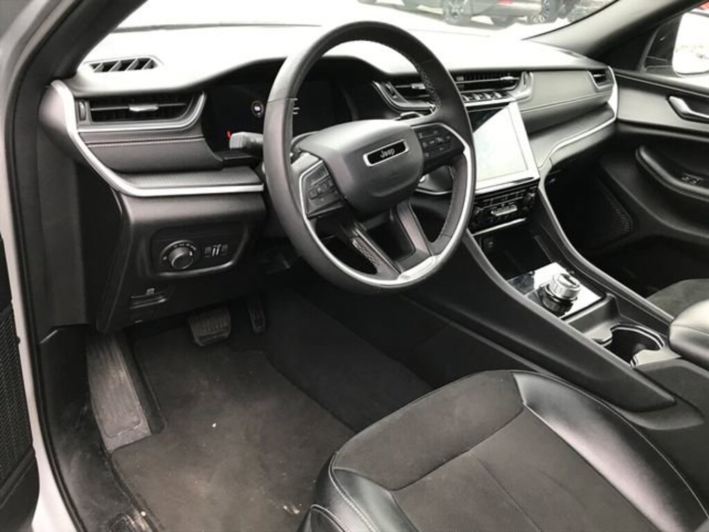 Used 2023 Jeep Grand Cherokee L Altitude