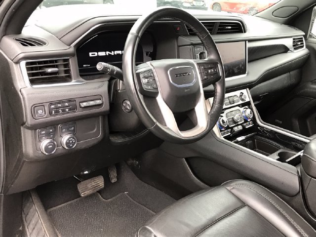 2024 GMC Yukon Denali - Photo 31