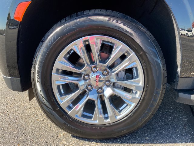2024 GMC Yukon Denali - Photo 25