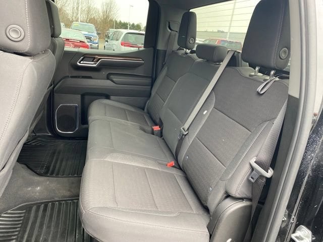 2025 Chevrolet Silverado 1500 LT - Photo 18