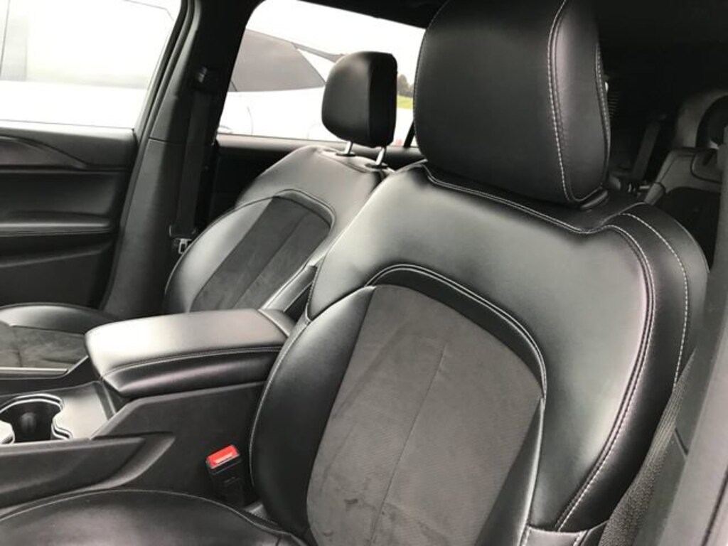 Used 2023 Jeep Grand Cherokee L Altitude