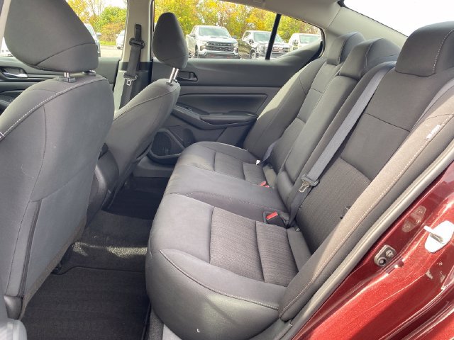 2025 Nissan Altima SV - Photo 17