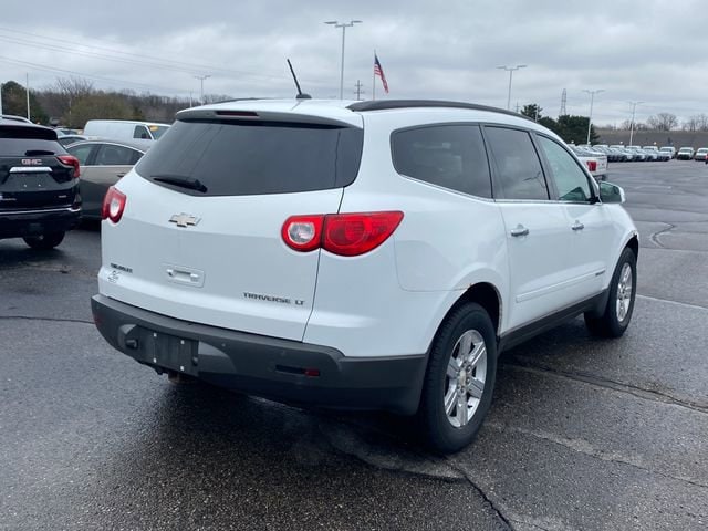 Used 2009 Chevrolet Traverse 1LT with VIN 1GNER23D49S105770 for sale in Flint Township, MI