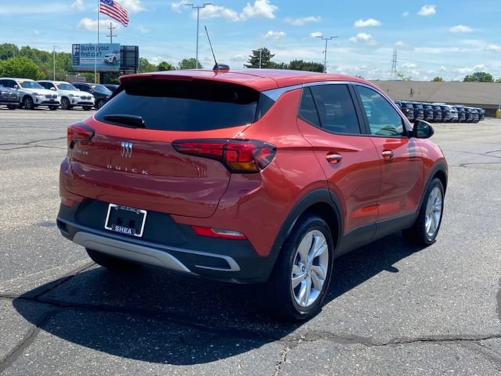 Used 2024 Buick Encore GX Preferred SUV