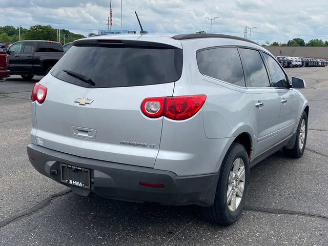Used 2011 Chevrolet Traverse 1LT with VIN 1GNKRGEDXBJ376700 for sale in Flint Township, MI