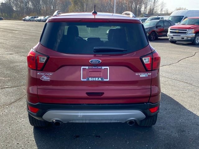 2019 Ford Escape Titanium photo 3