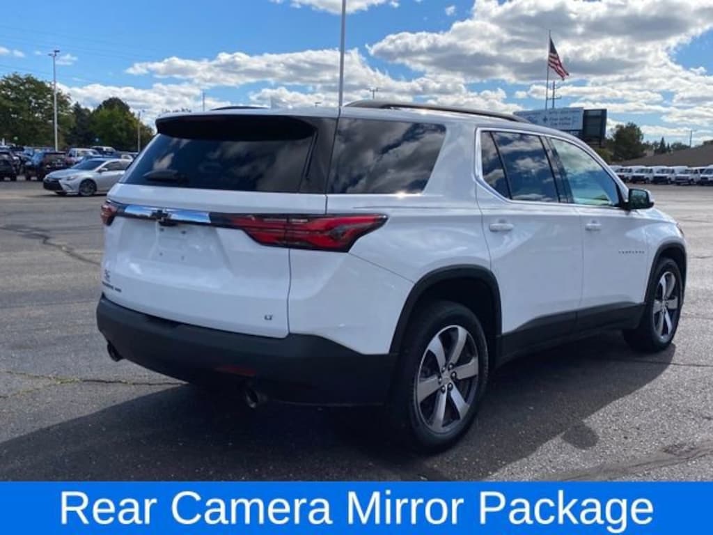 Used 2023 Chevrolet Traverse LT Leather SUV