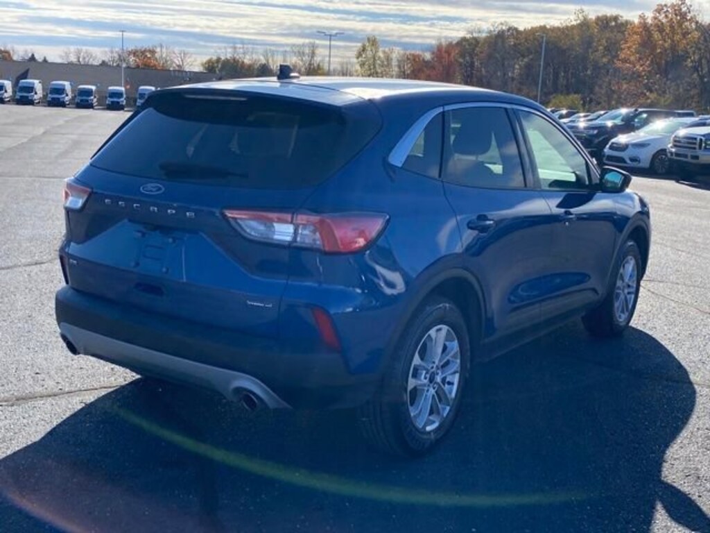 Used 2022 Ford Escape SE Hybrid SUV