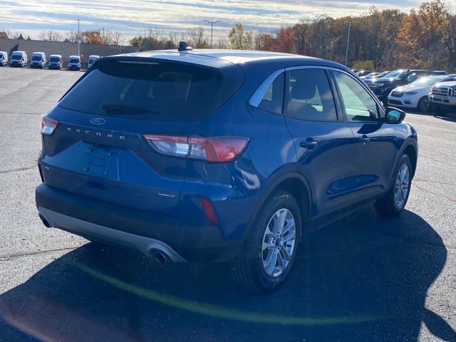 2022 Ford Escape SE Hybrid photo 3