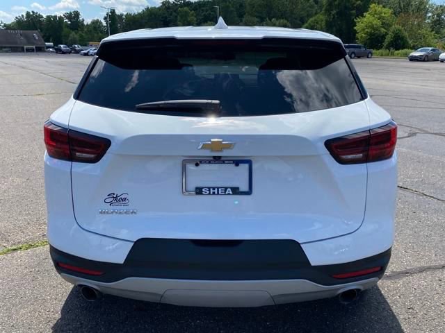 2025 Chevrolet Blazer 2LT photo 4
