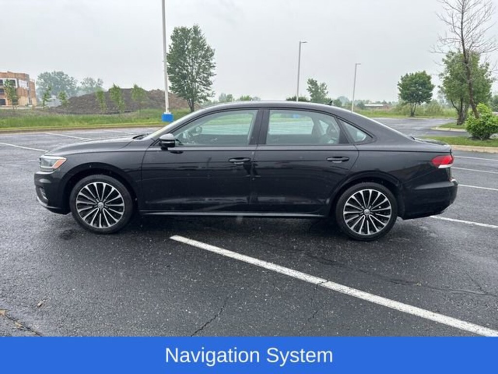 Used 2022 Volkswagen Passat 2.0T Limited Edition