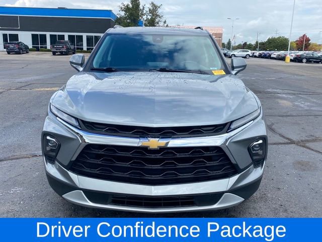 2023 Chevrolet Blazer 2LT photo 2