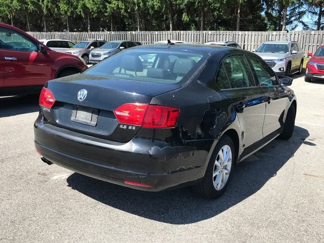 Used 2011 Volkswagen Jetta SE with VIN 3VWDX7AJ2BM021376 for sale in Flint Township, MI