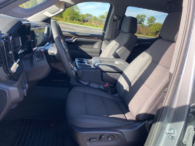 2024 Chevrolet Silverado 1500 LT - Photo 15