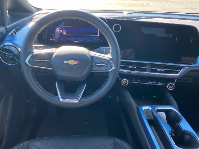 2024 Chevrolet Equinox EV LT - Photo 7