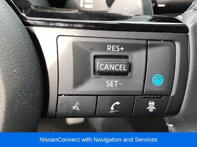 2025 Nissan Pathfinder SL - Photo 9