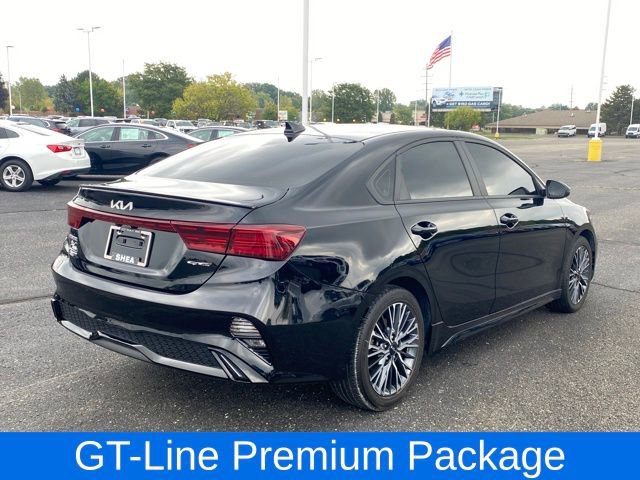 2023 Kia Forte GT-Line photo 3