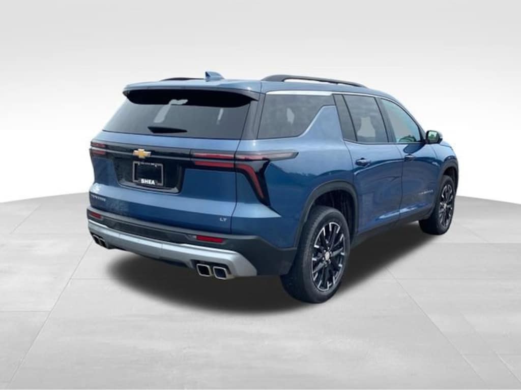 Used 2024 Chevrolet Traverse LT SUV