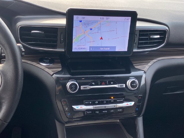 2023 Ford Explorer Limited - Photo 10