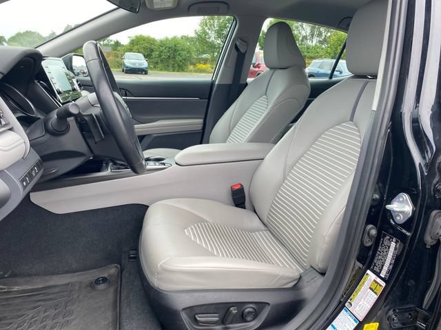 2023 Toyota Camry SE - Photo 14
