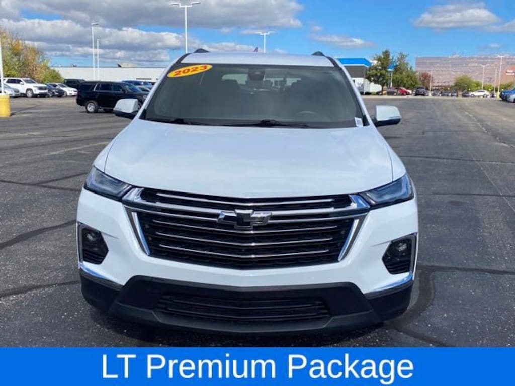 Used 2023 Chevrolet Traverse LT Leather SUV