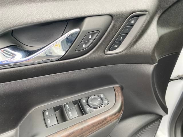 2023 GMC Acadia Denali - Photo 12