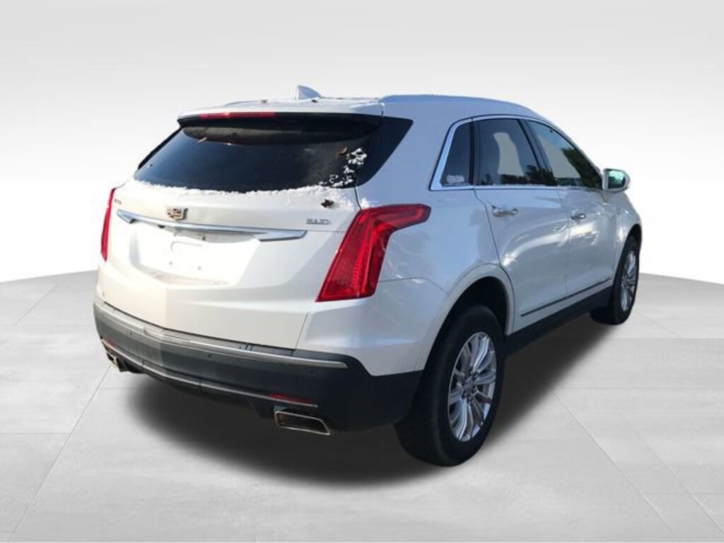 Used 2017 CADILLAC XT5 FWD SUV