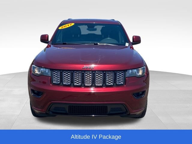 Used 2017 Jeep Grand Cherokee Altitude with VIN 1C4RJFAG2HC959428 for sale in Flint Township, MI