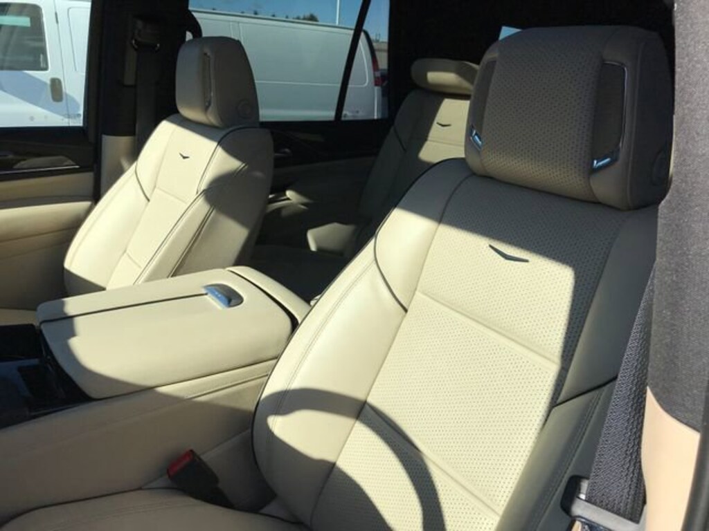 Used 2024 CADILLAC Escalade Premium Luxury SUV