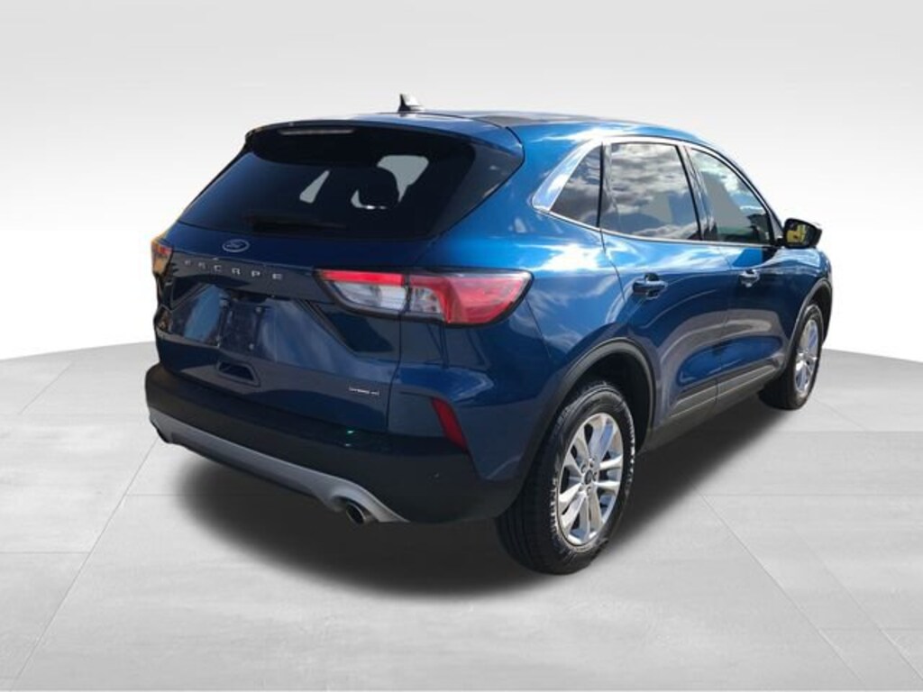 Used 2022 Ford Escape SE Hybrid SUV