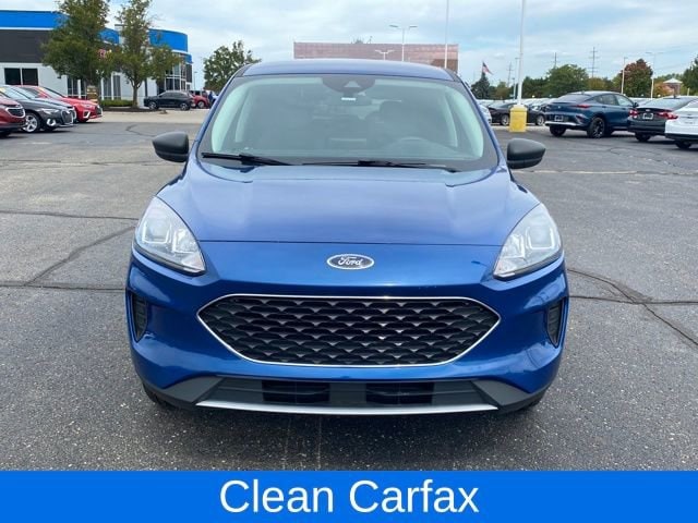 Used 2022 Ford Escape SE with VIN 1FMCU0EZ8NUA97534 for sale in Flint Township, MI